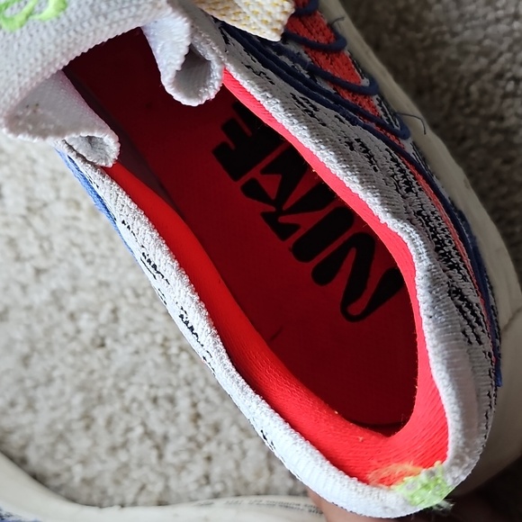 NIKE Shoes - Picture 9 of 11